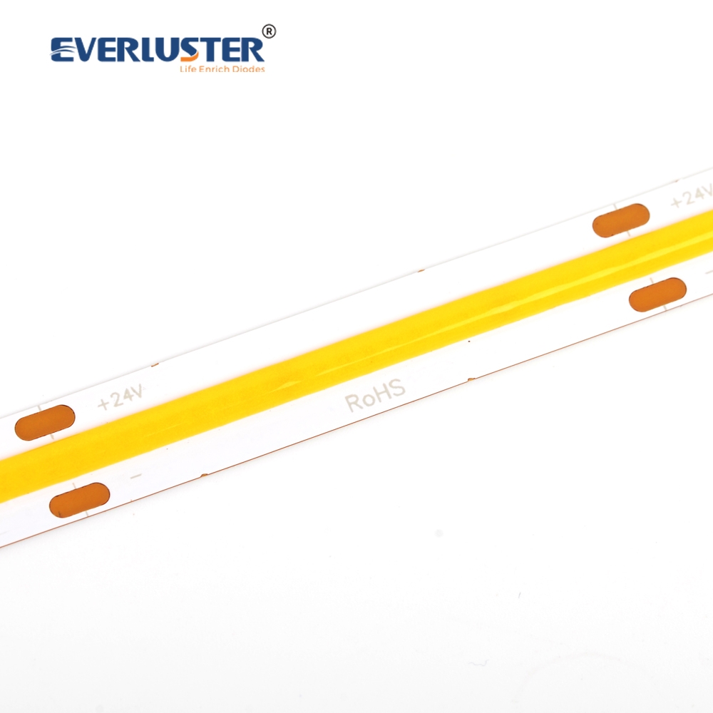 24V 25mm Abschnitt Shaftierbare EU-Norm 480chips Flexibler COB-Streifen